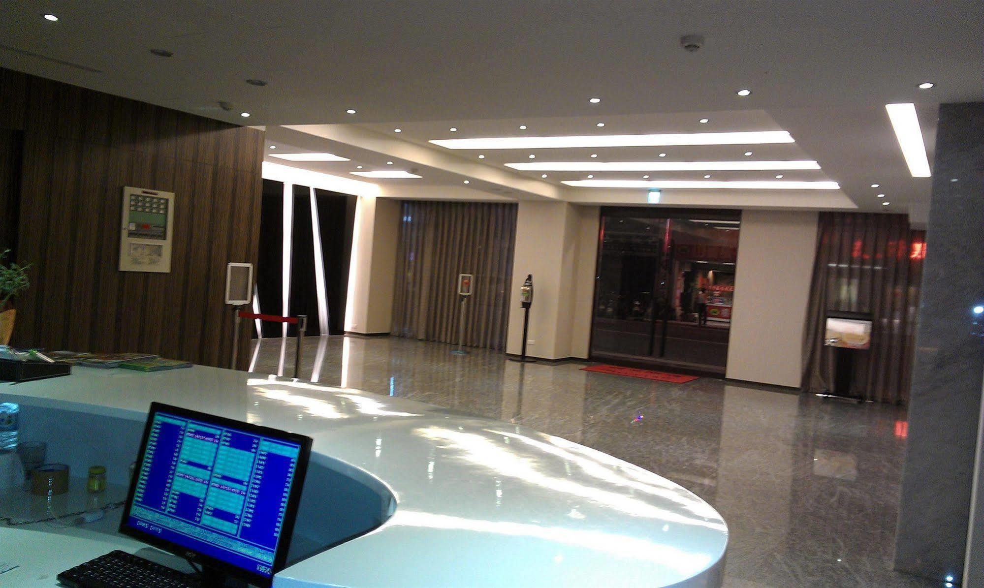 ซิตี้โฮเต็ล ไทเป Hotel ภายนอก รูปภาพ