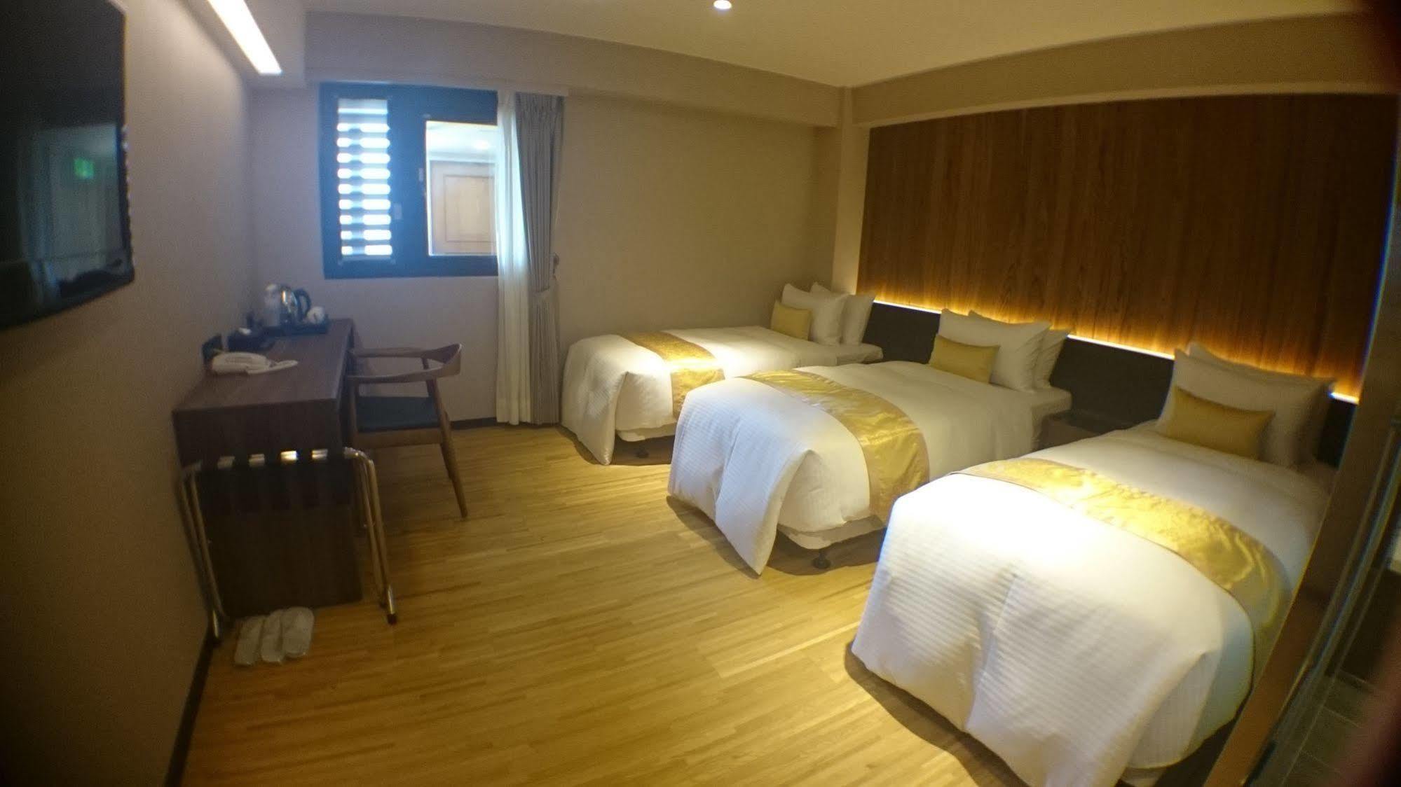 ซิตี้โฮเต็ล ไทเป Hotel ภายนอก รูปภาพ